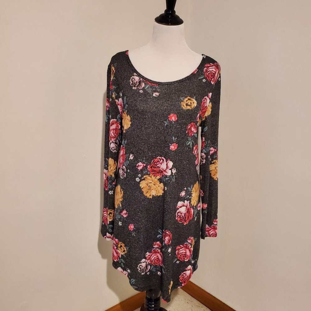 Criss Cross Back Long Sleeve Floral Dress